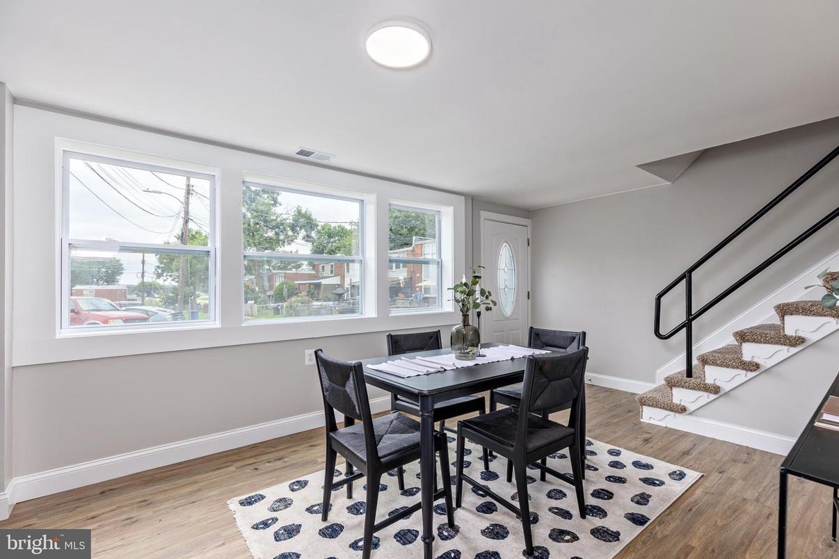 Dining room, Interior, Wood Texture Flooring