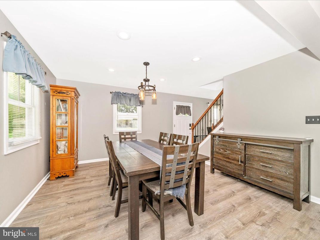 Dining room, Interior, Pendant Lights, Recessed Lighting, Wood Texture Flooring