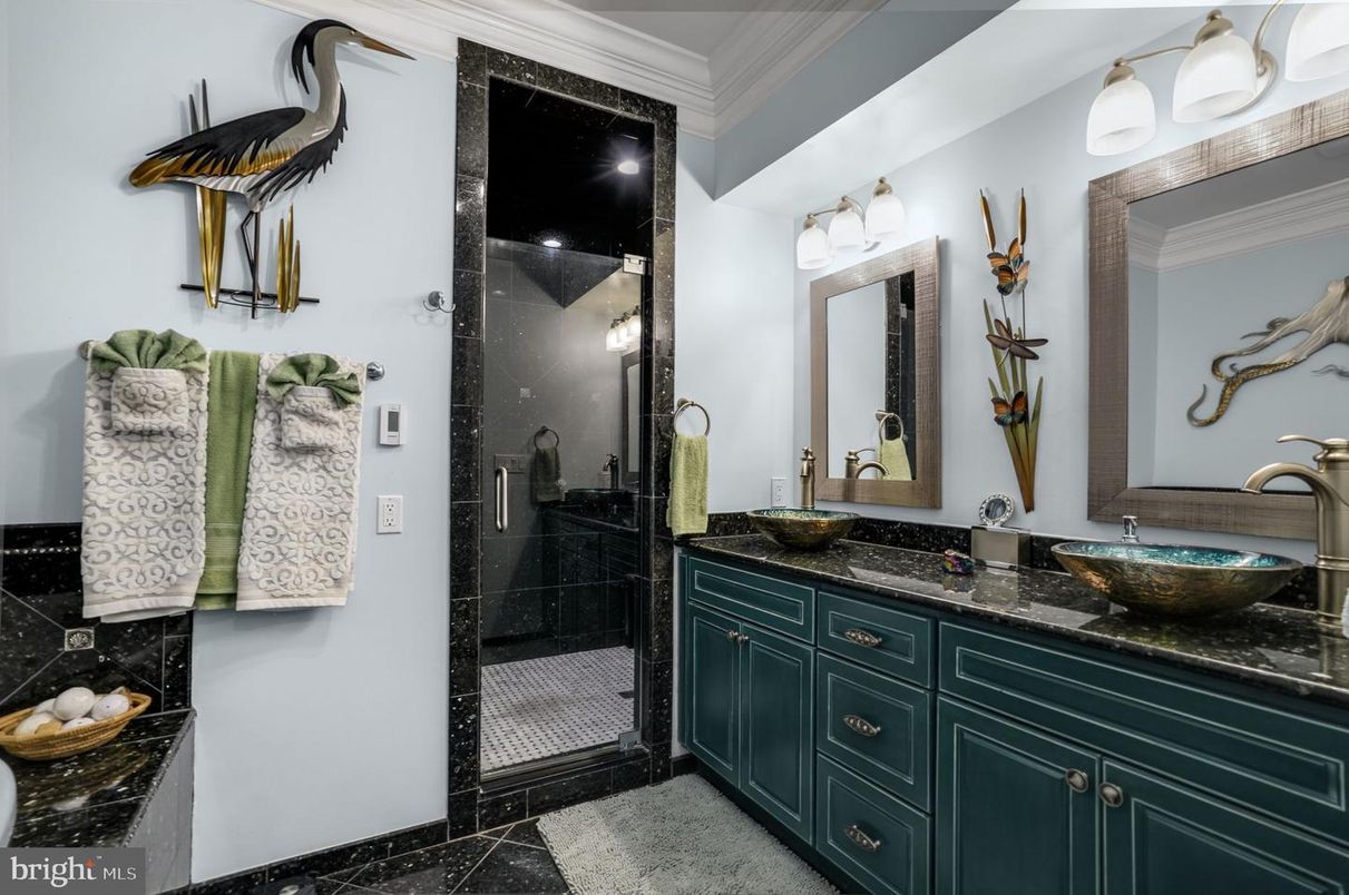 Bathroom, Dual Sink Vanities, Glass Shower, Interior