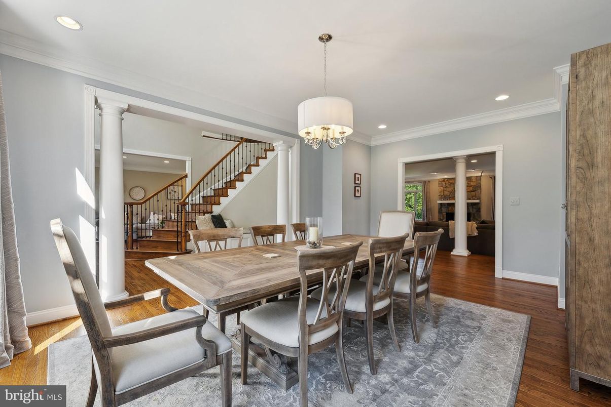 Chandelier, Dining room, Interior, Recessed Lighting, Wood Texture Flooring