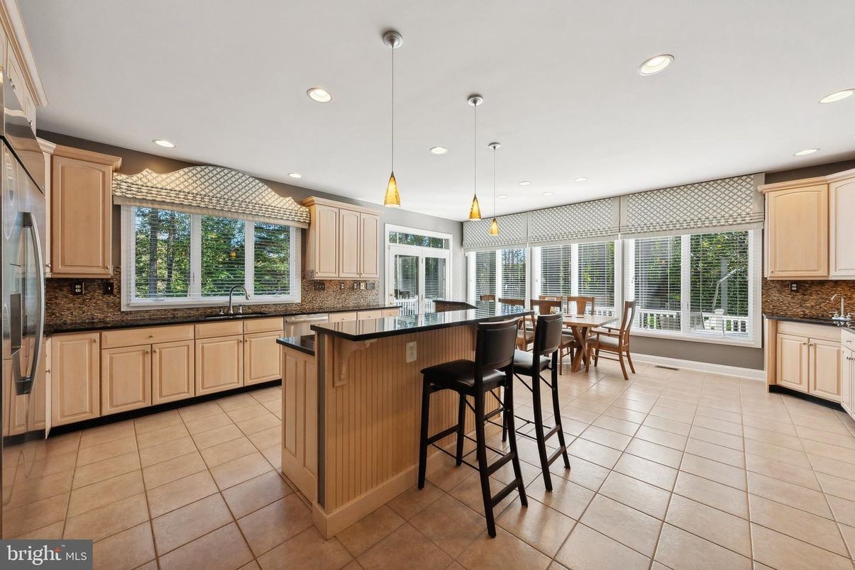 Dining room, Interior, Kitchen, Pendant Lights, Recessed Lighting