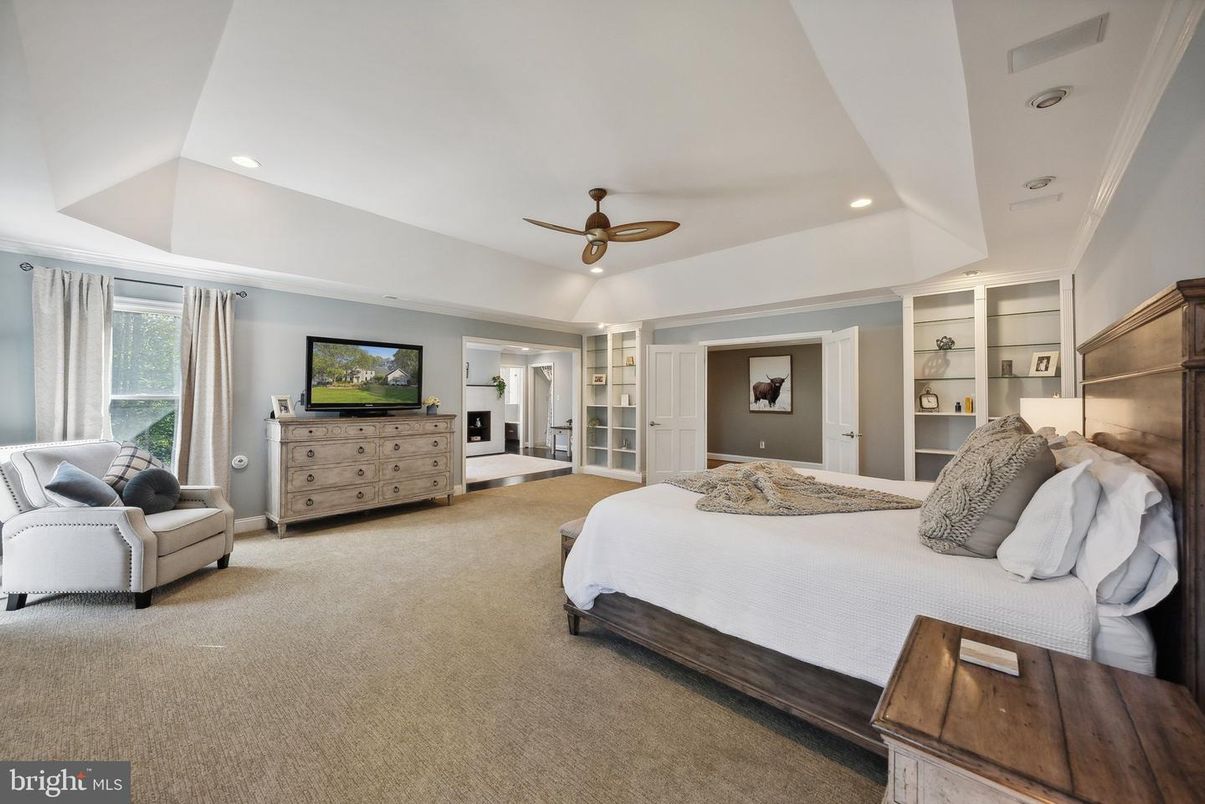 Bedroom, Interior, Recessed Lighting