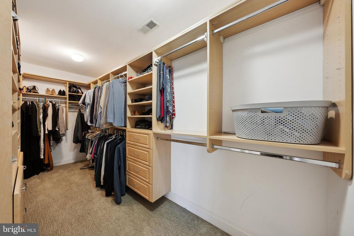 Interior, Walk-in Closets
