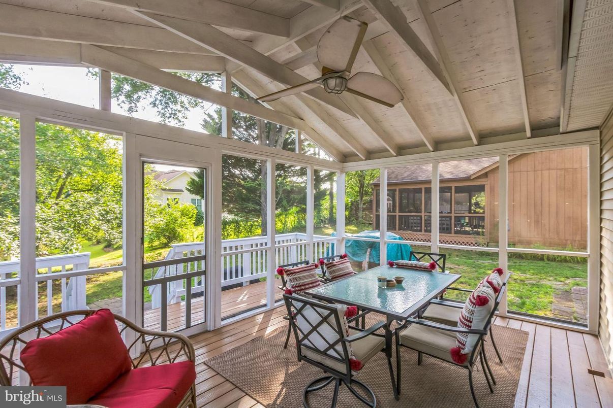 Interior, Sun Room, Wood Texture Flooring