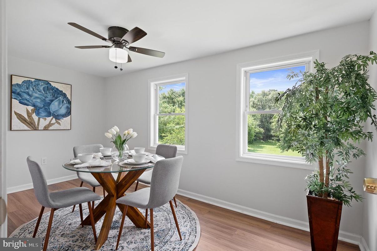 Dining room, Interior, Wood Texture Flooring