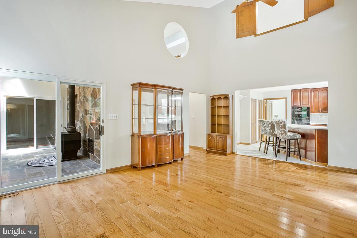 Fireplace, Interior, Kitchen, Wood Texture Flooring