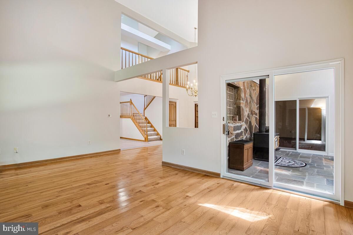 Chandelier, Interior, Wood Texture Flooring