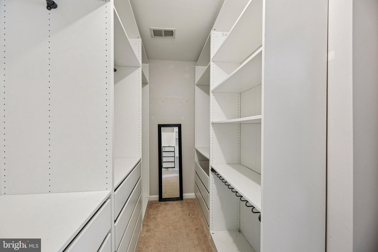 Interior, Walk-in Closets