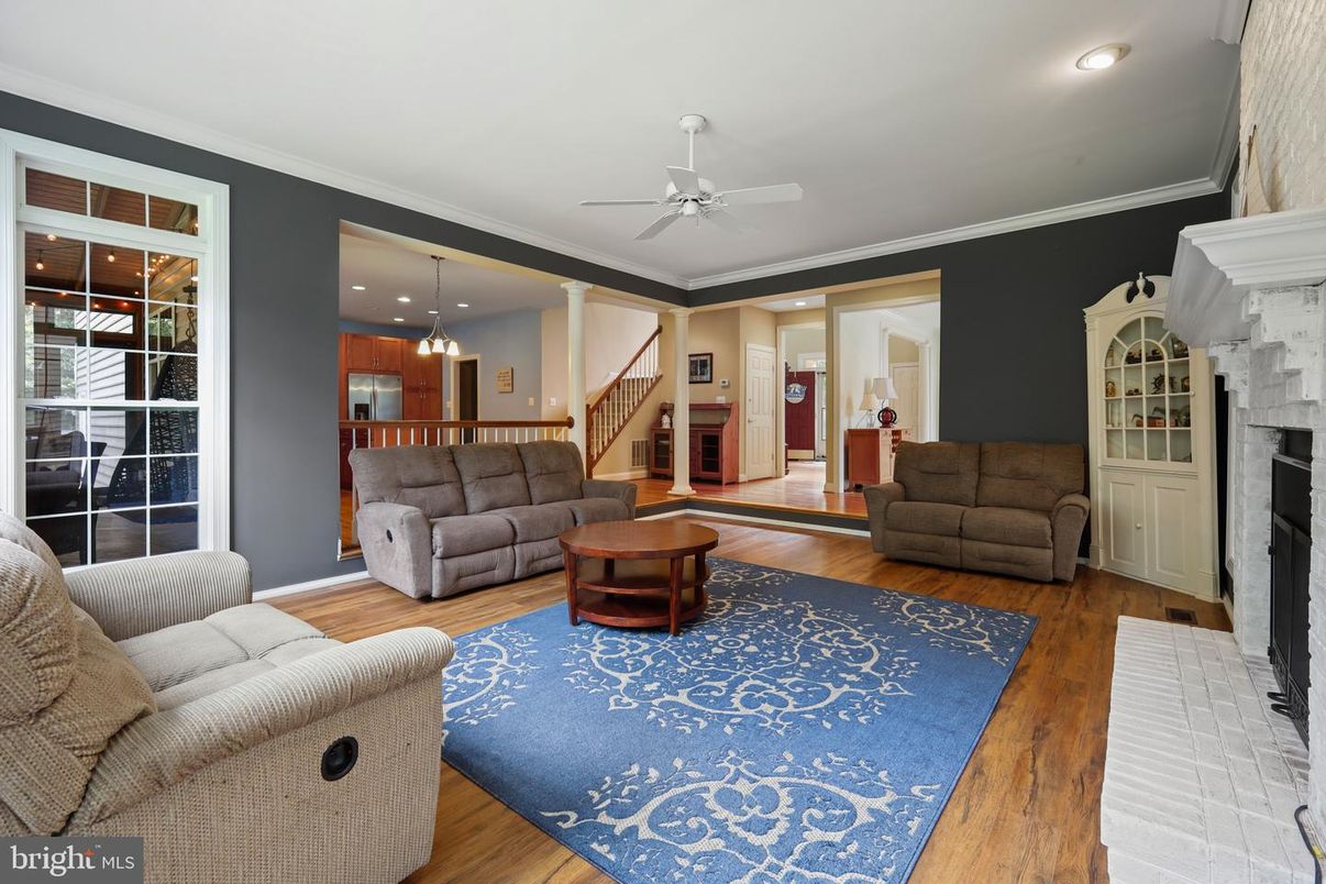 Fireplace, Interior, Living room, Pendant Lights, Recessed Lighting, Wood Texture Flooring