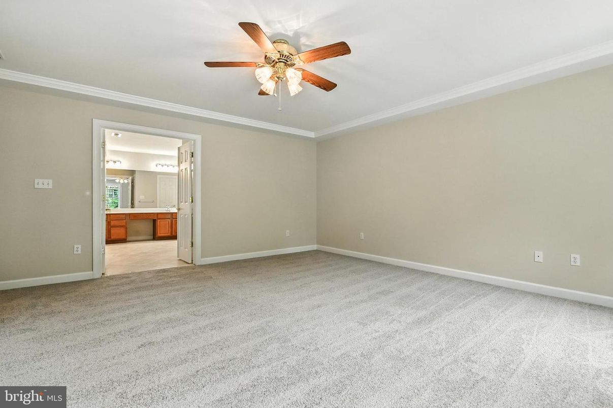 Bathroom, Empty room, Interior
