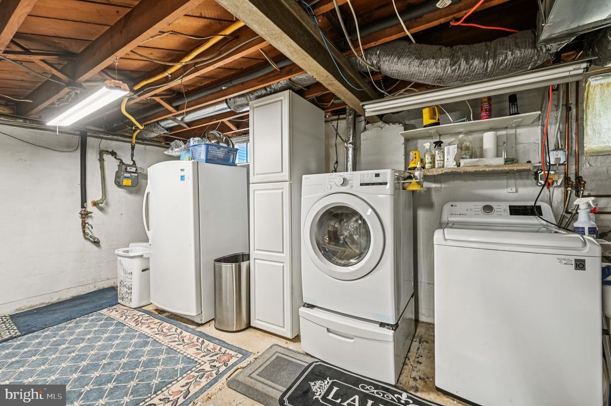 Interior, Utility Closets, Washer, Wooden Beams, Wooden Ceilings