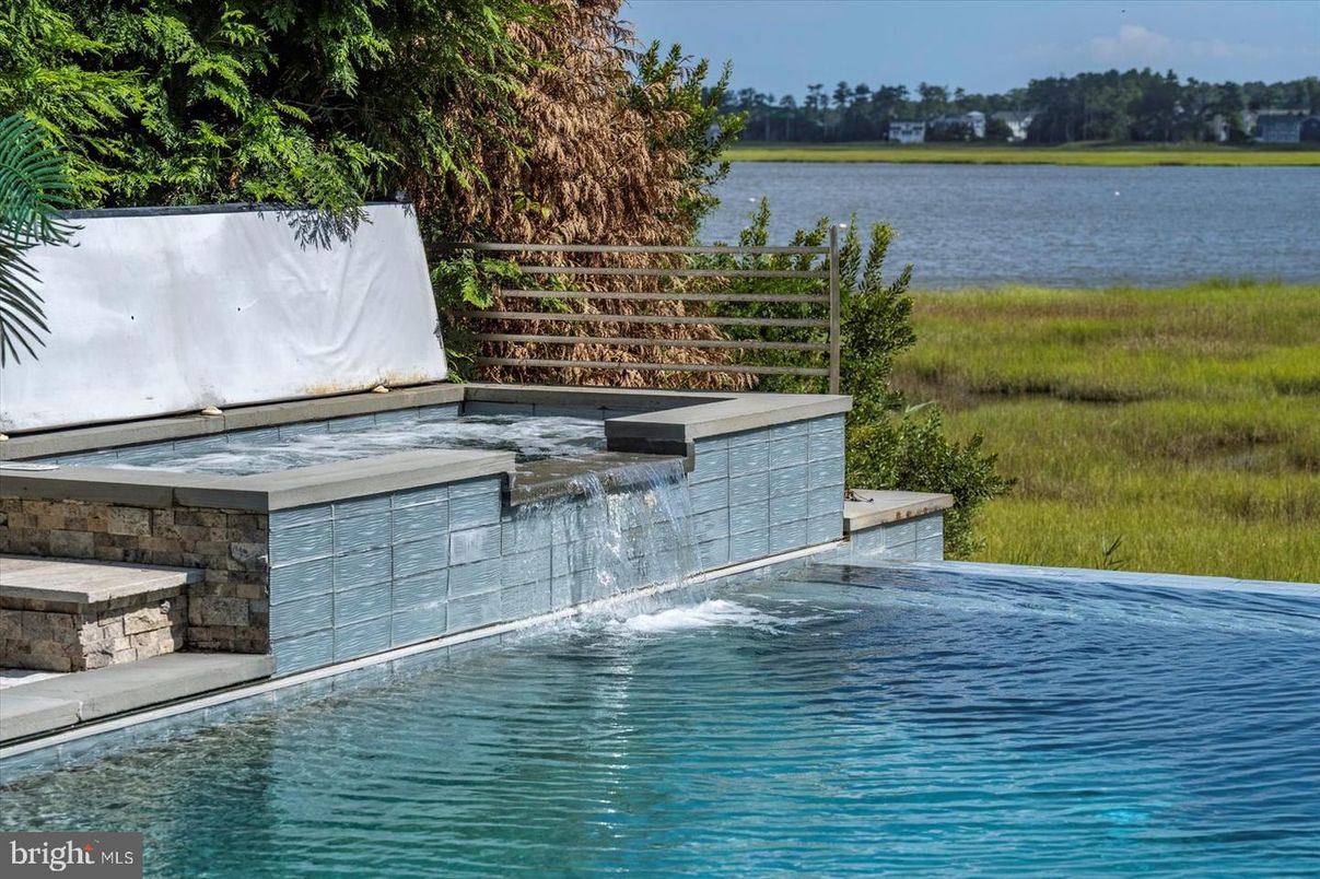Exterior, Pool, Water