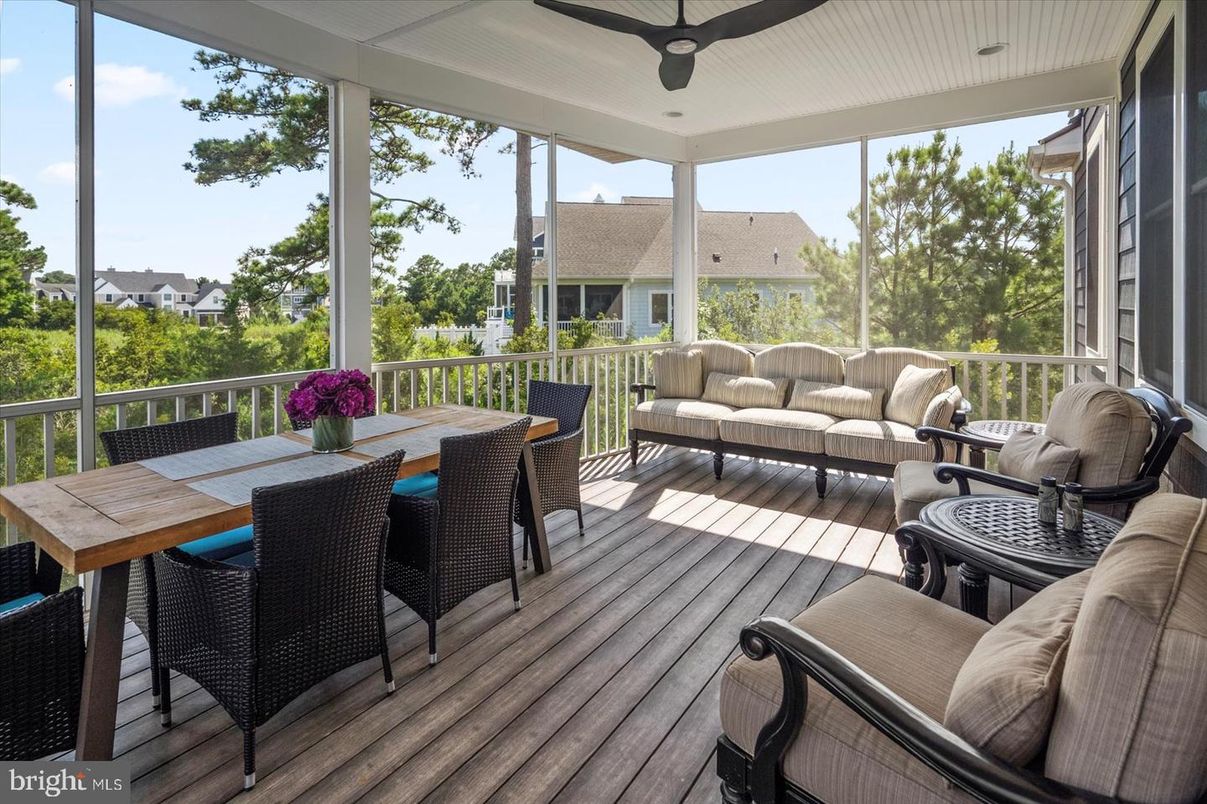 Interior, Sun Room, Wood Texture Flooring
