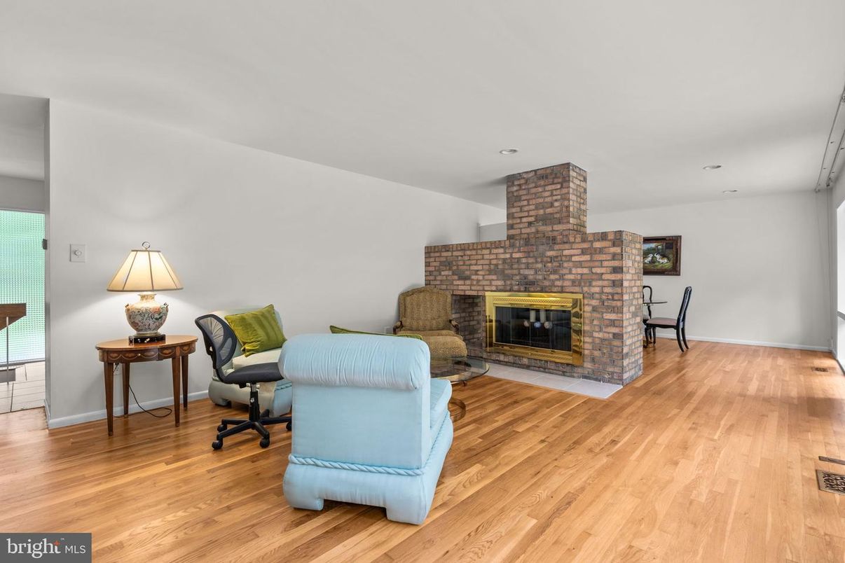 Fireplace, Interior, Recessed Lighting, Wood Texture Flooring