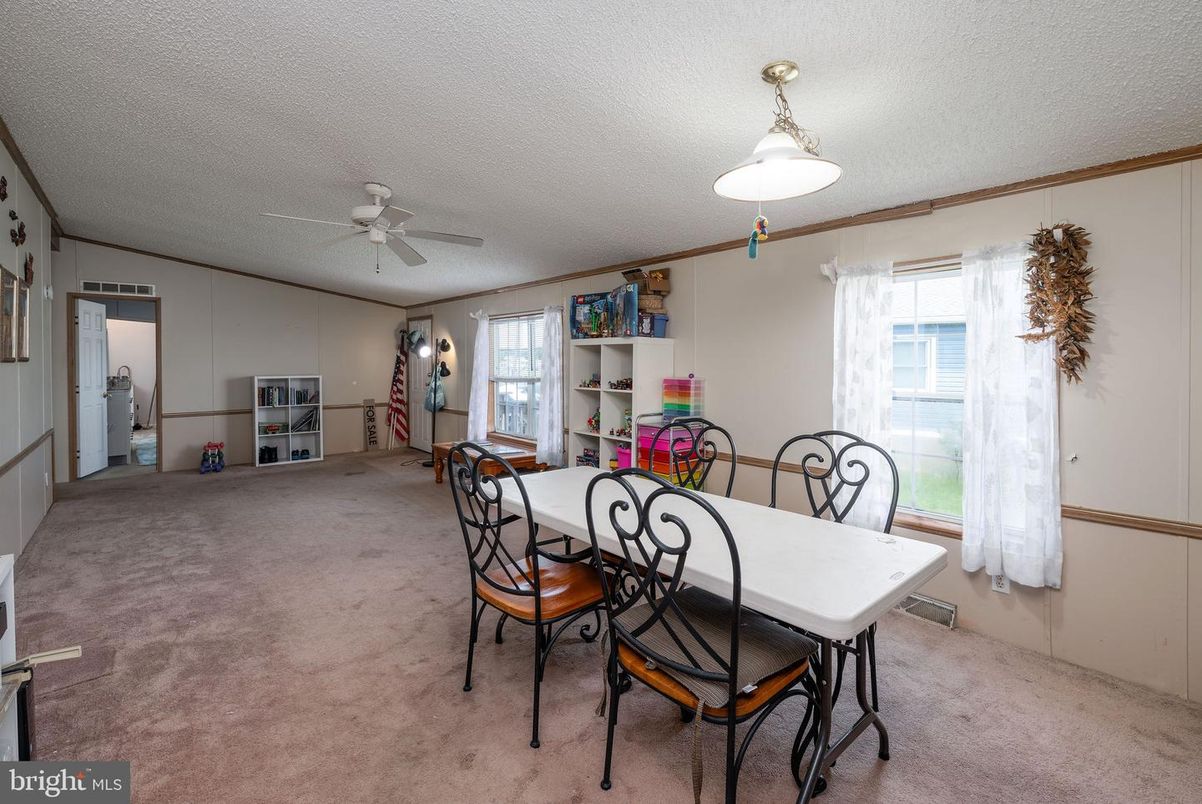 Dining room, Interior