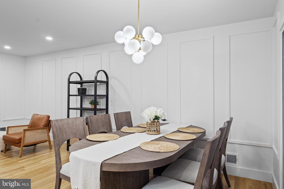 Dining room, Interior, Pendant Lights, Recessed Lighting, Wood Texture Flooring