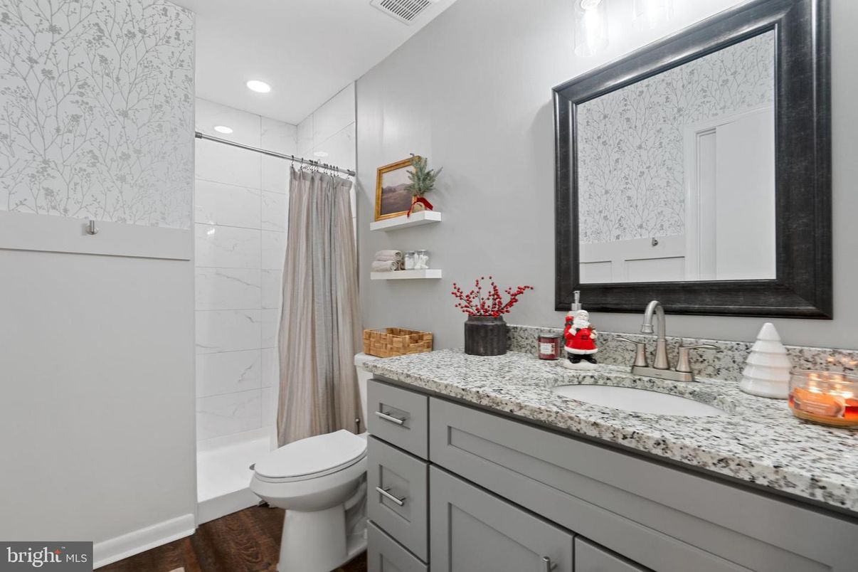 Bathroom, Interior, Marble Walls, Recessed Lighting, Wood Texture Flooring