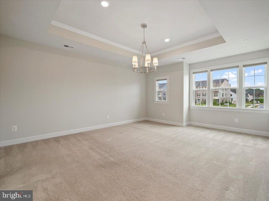 Empty room, Interior, Pendant Lights, Recessed Lighting