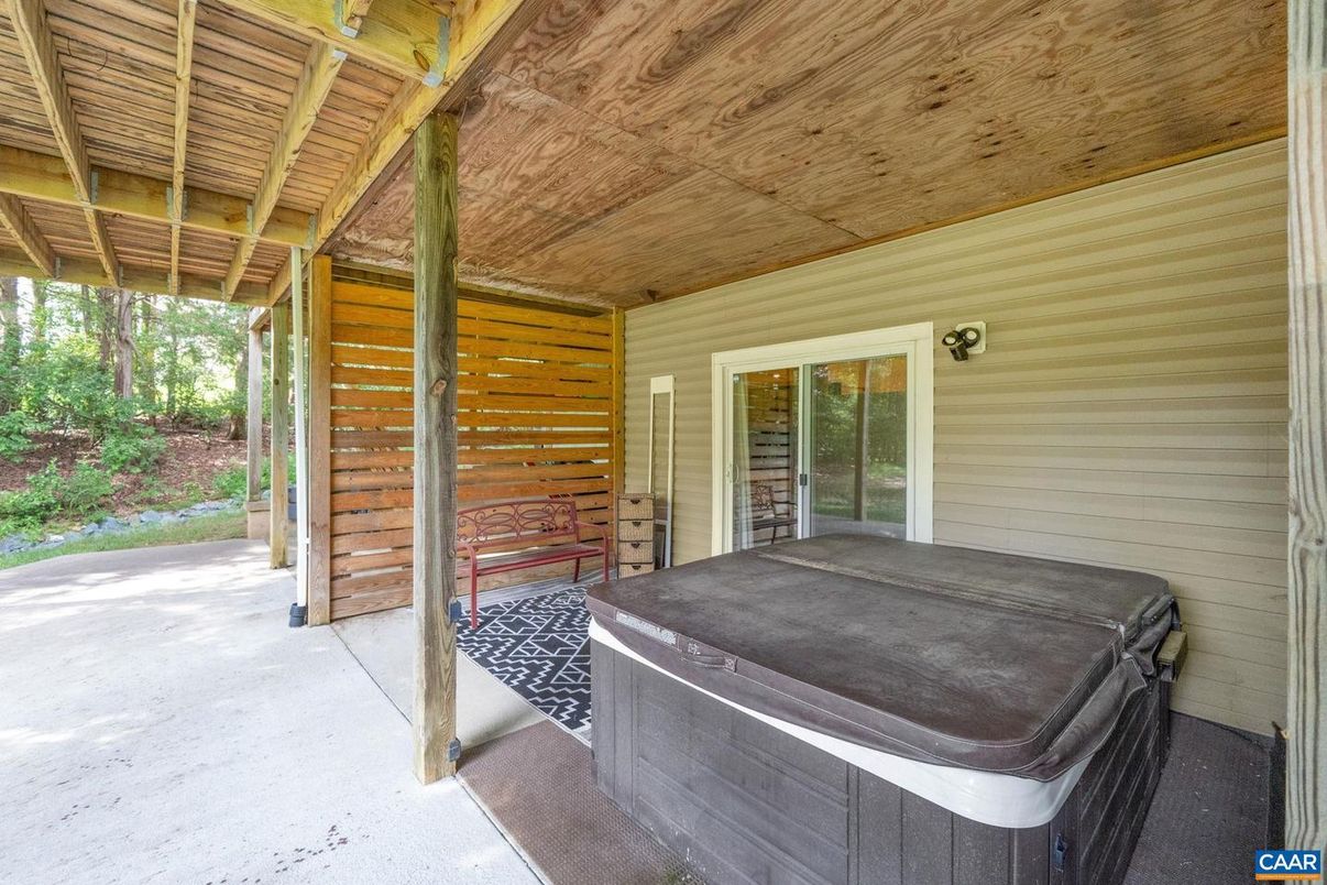 Exterior, Hot Tub