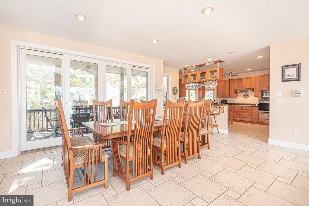 Dining room, Interior, Kitchen, Pendant Lights, Recessed Lighting