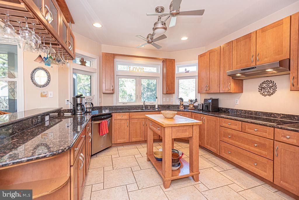 Interior, Kitchen, Recessed Lighting