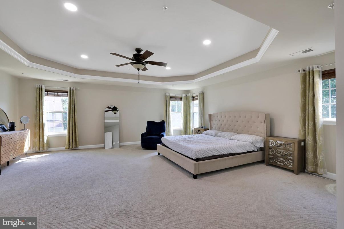 Bedroom, Interior, Recessed Lighting