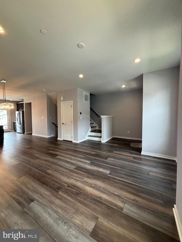 Empty room, Interior, Pendant Lights, Recessed Lighting, Wood Texture Flooring