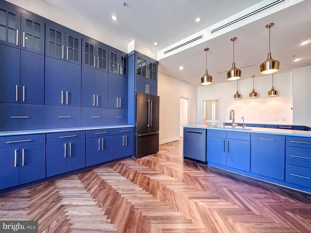 Interior, Kitchen, Pendant Lights, Recessed Lighting, Wood Texture Flooring