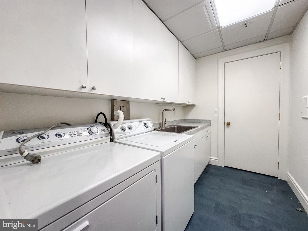 Interior, Washer