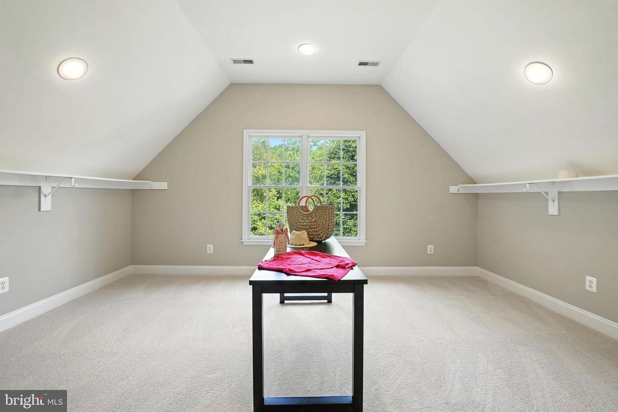Interior, Recessed Lighting, Walk-in Closets
