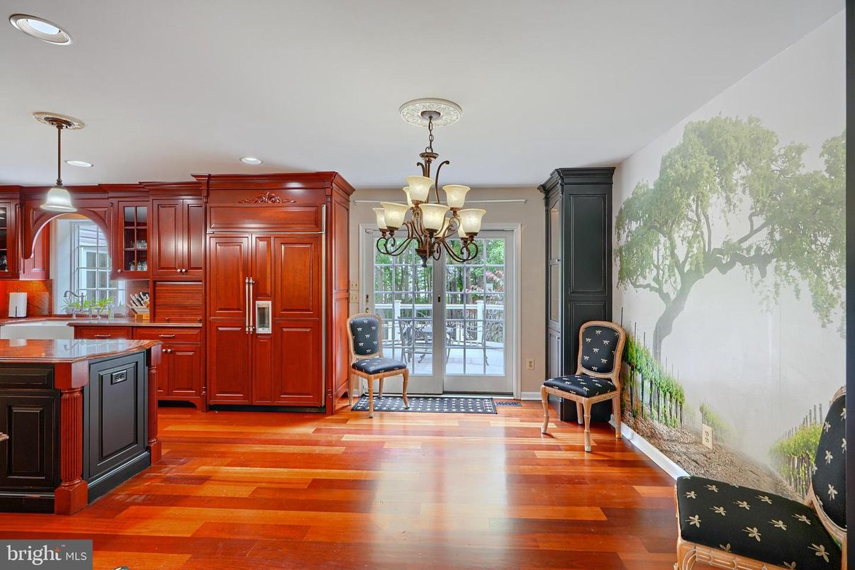 Chandelier, Interior, Kitchen, Pendant Lights, Recessed Lighting, Wood Texture Flooring