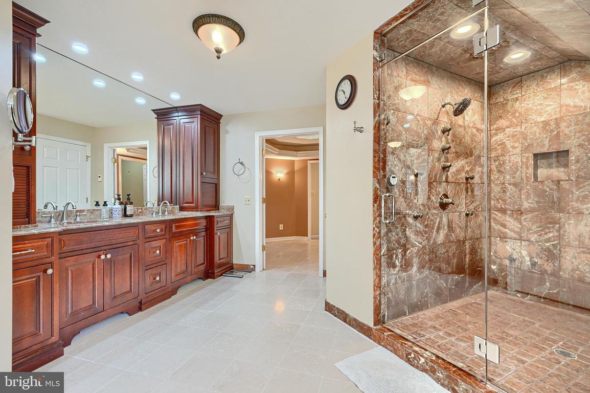 Bathroom, Dual Sink Vanities, Glass Shower, Interior, Recessed Lighting