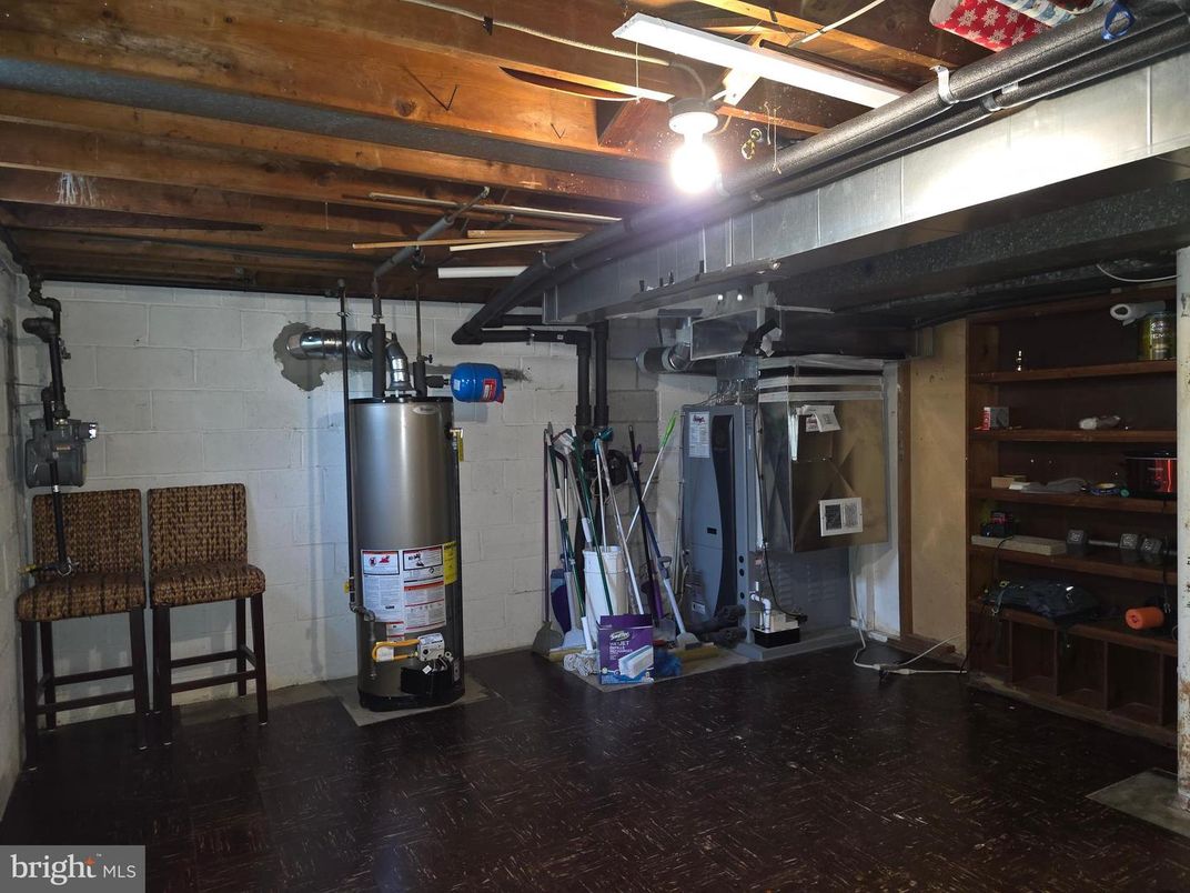 Fitness Equipment, Interior, Wooden Beams
