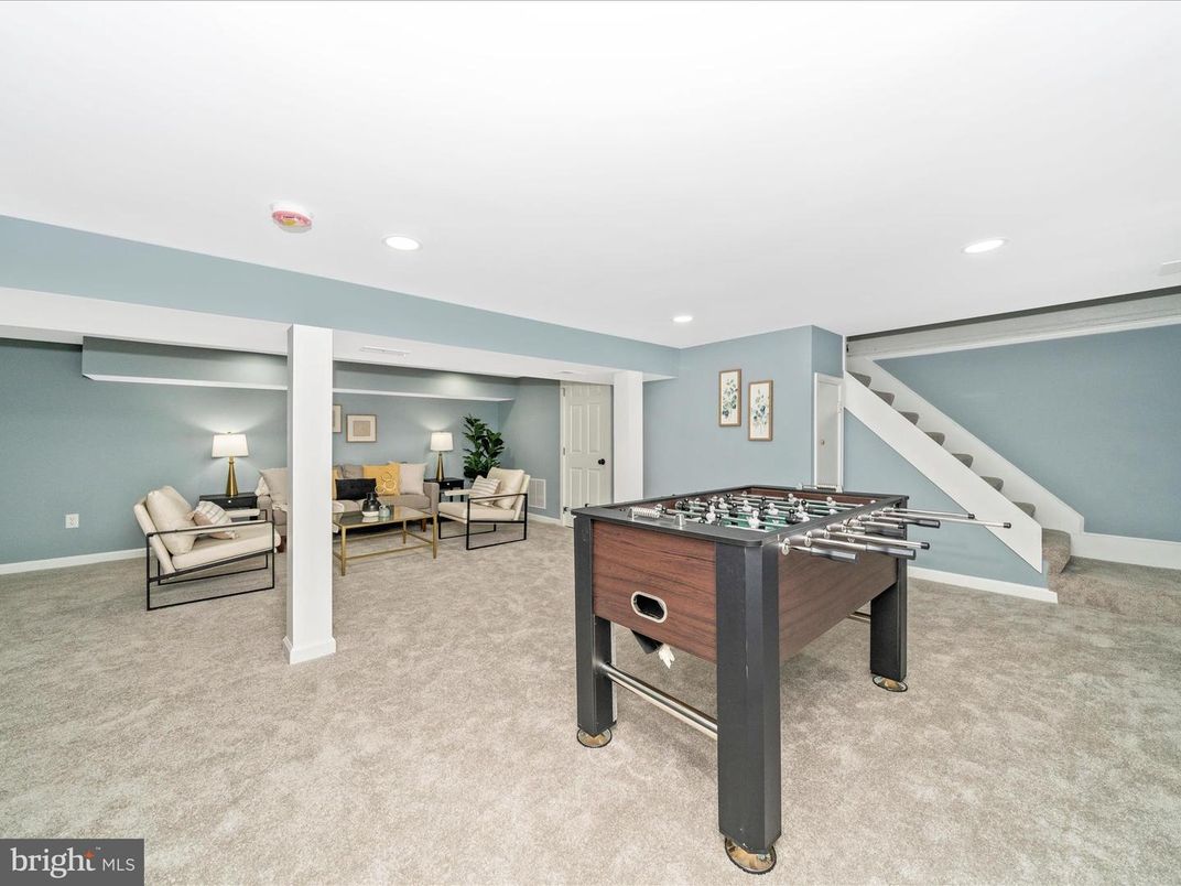 Game Room, Interior, Living room, Recessed Lighting