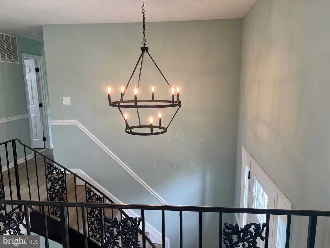 Chandelier, Interior