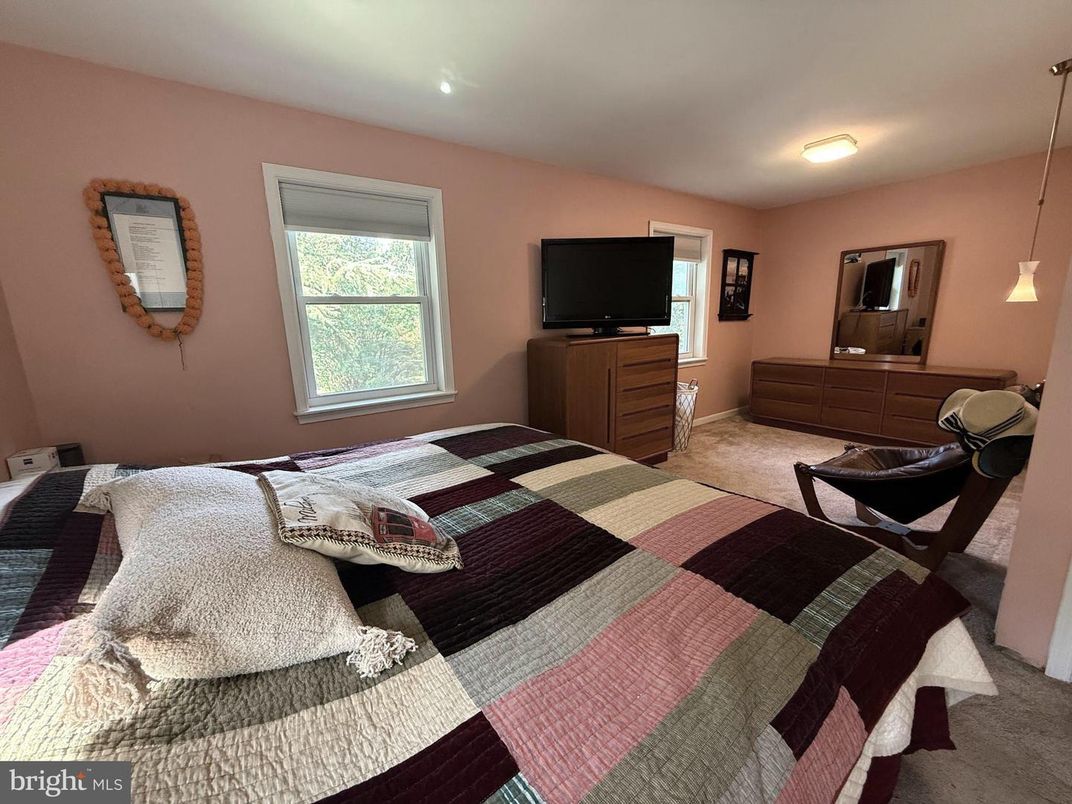 Bedroom, Interior, Pendant Lights