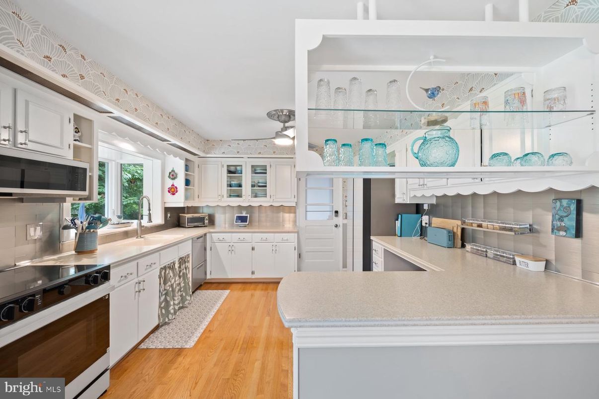 Interior, Kitchen, Wood Texture Flooring