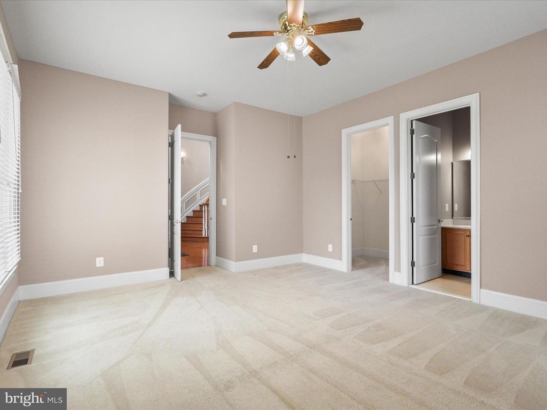 Bathroom, Empty room, Interior