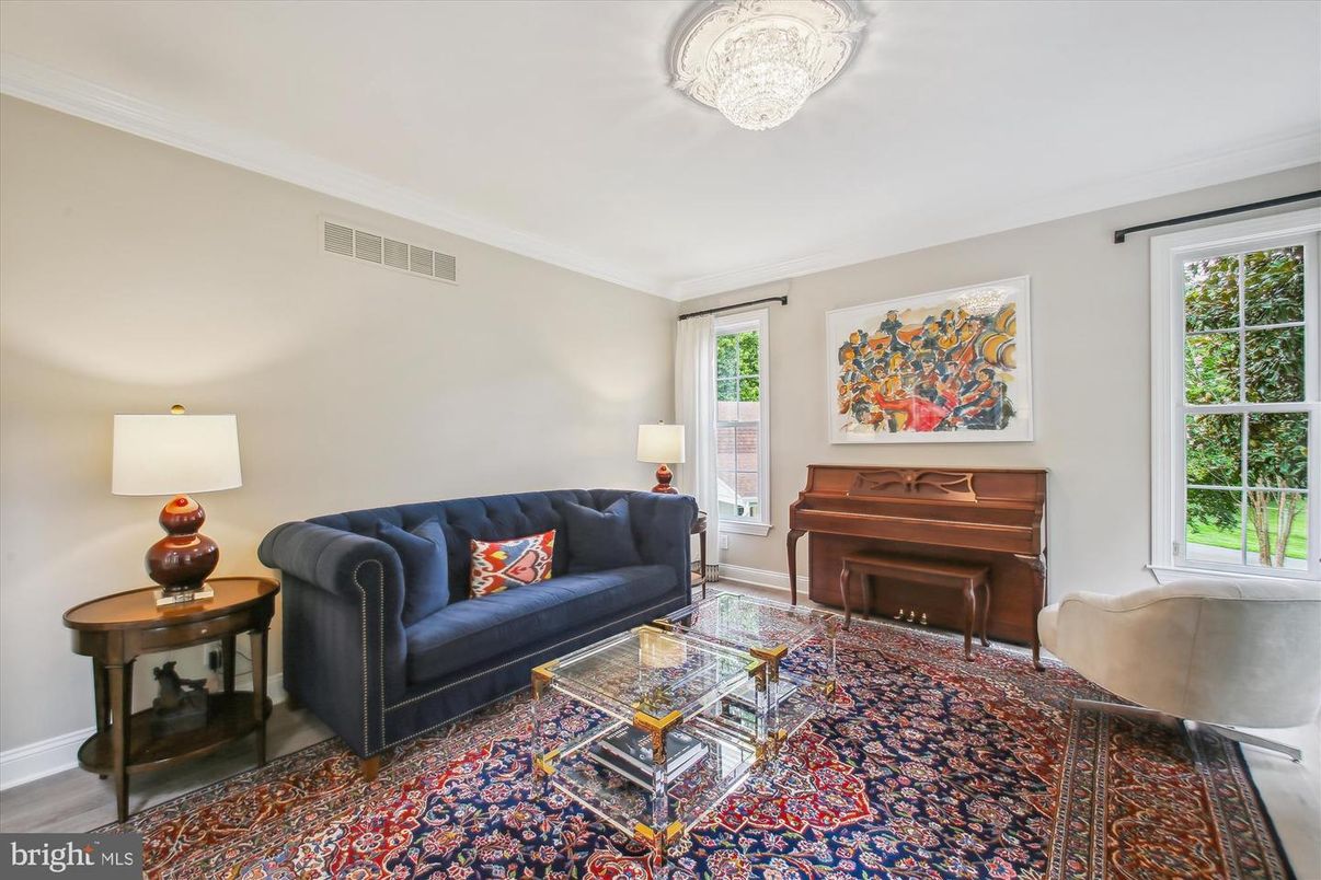 Interior, Living room, Piano