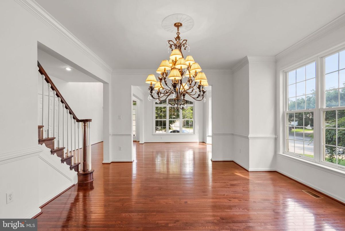 Chandelier, Empty room, Interior, Recessed Lighting, Wood Texture Flooring