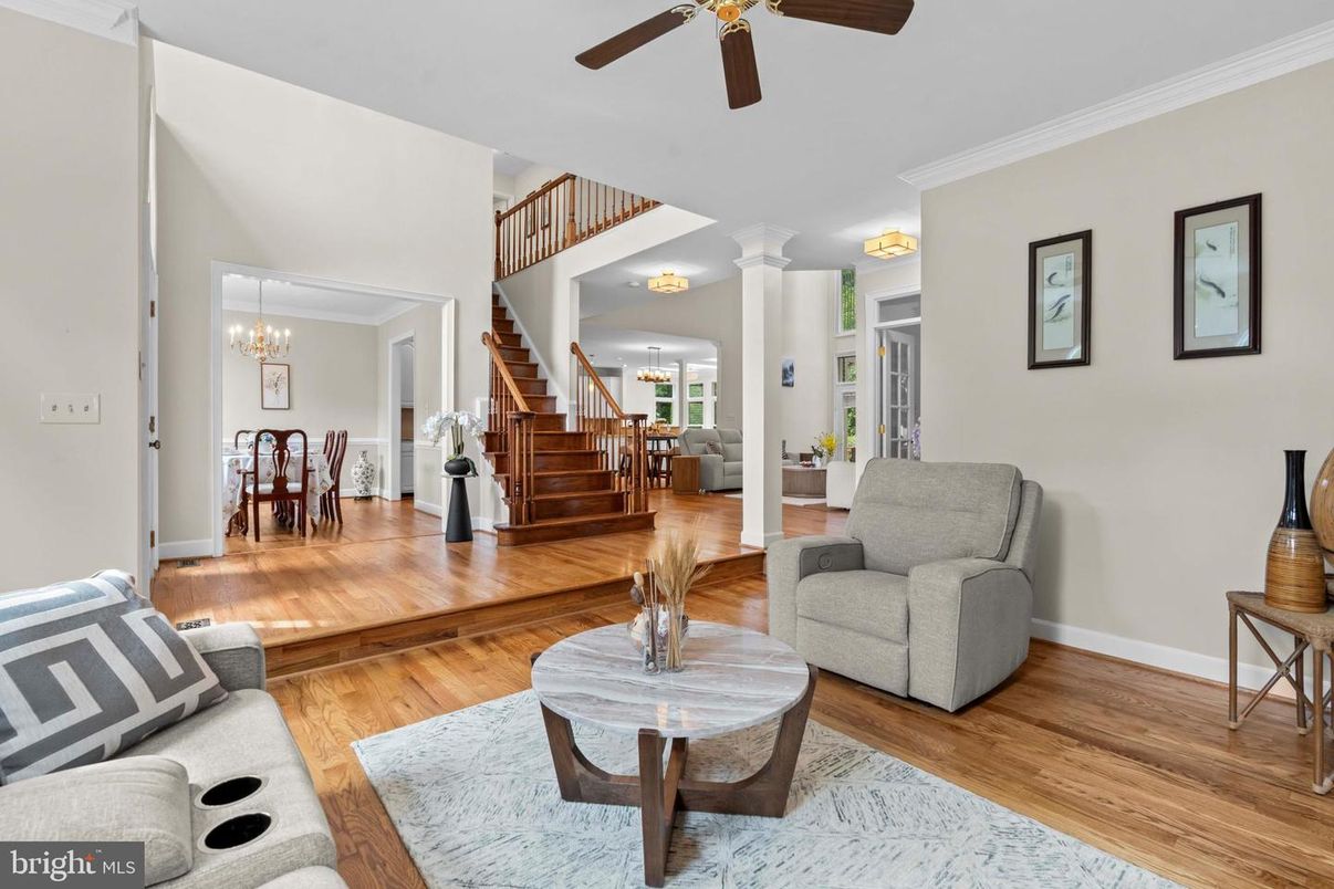 Chandelier, Dining room, Interior, Wood Texture Flooring