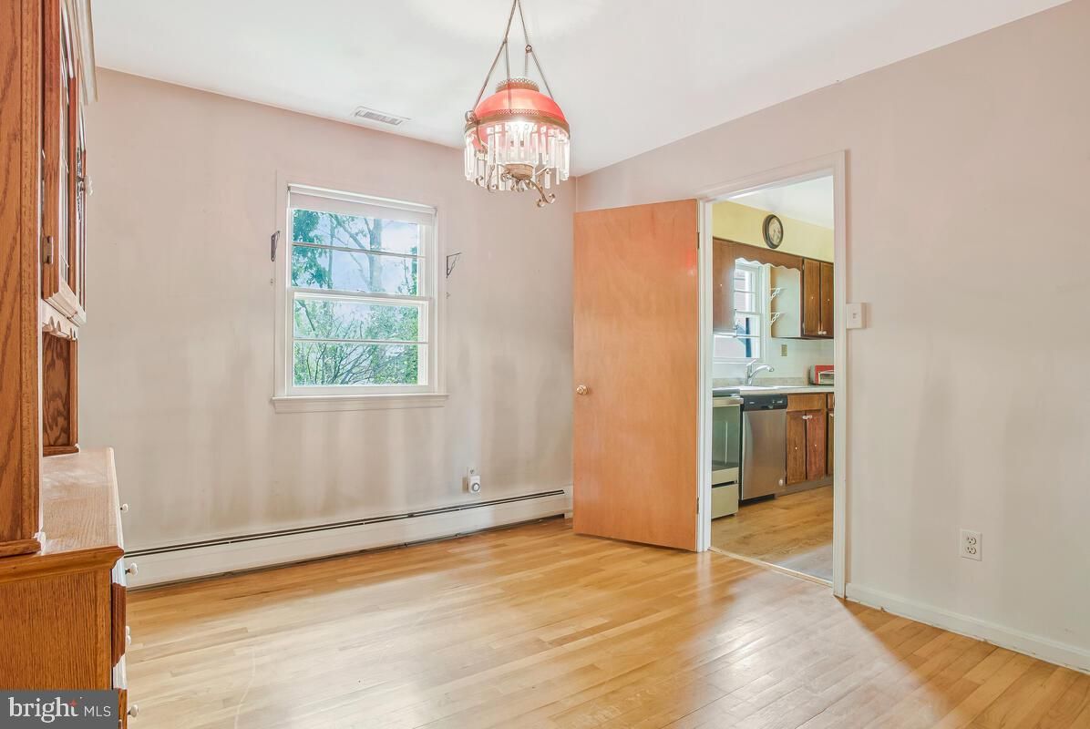 Chandelier, Interior, Wood Texture Flooring