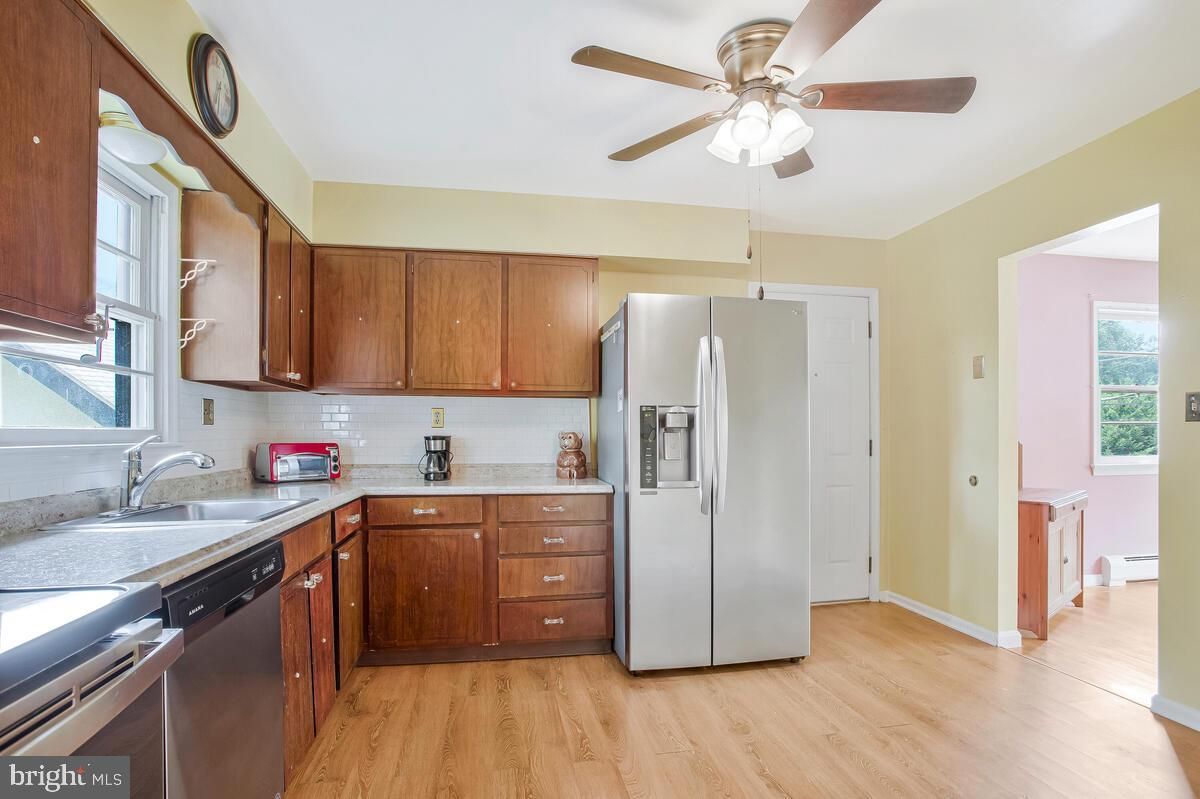 Interior, Kitchen, Wood Texture Flooring
