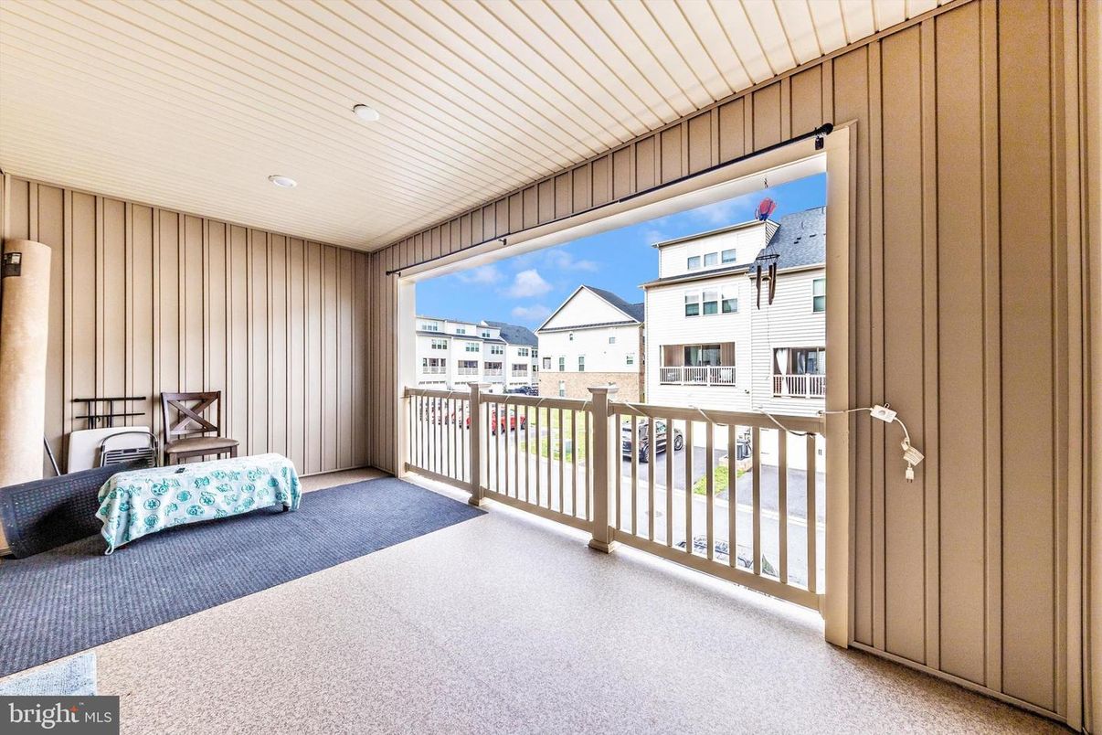 Exterior, Recessed Lighting