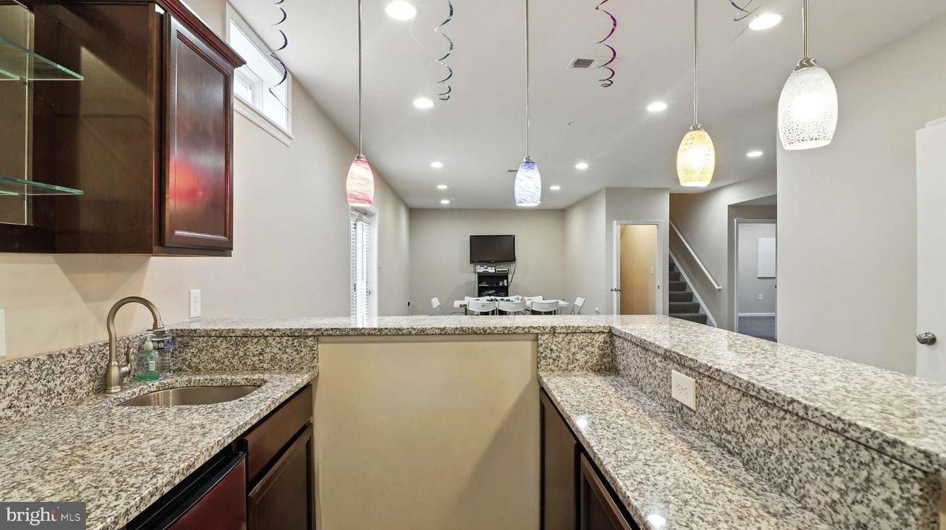 Interior, Kitchen, Pendant Lights, Recessed Lighting