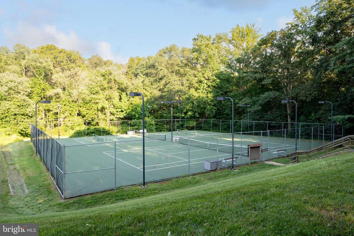 Exterior, Tennis Courts