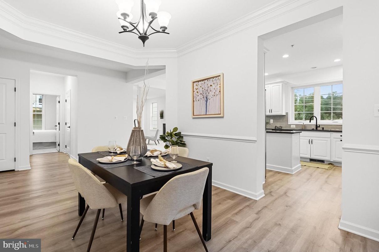 Chandelier, Dining room, Interior, Kitchen, Recessed Lighting, Wood Texture Flooring