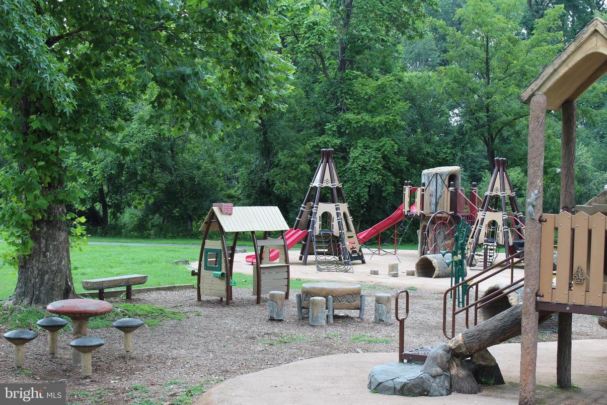 Backyard, Exterior, Playground