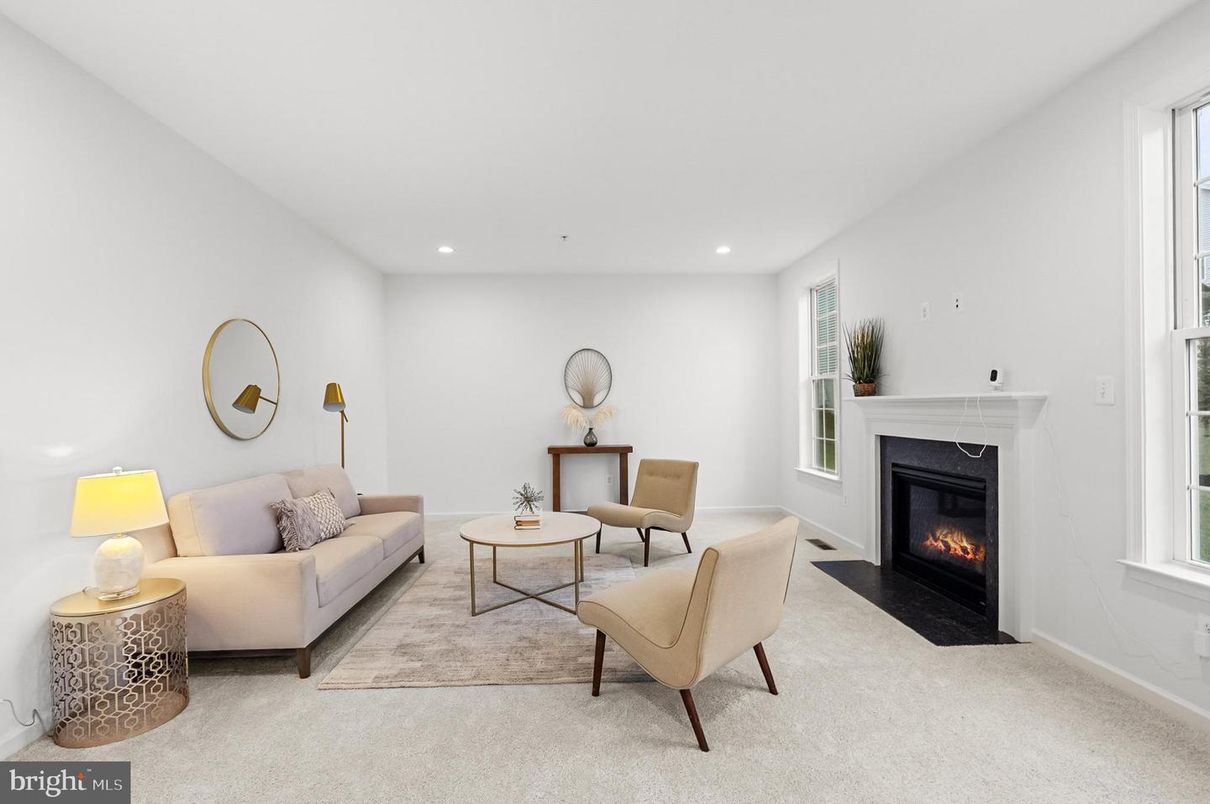 Fireplace, Interior, Living room, Recessed Lighting