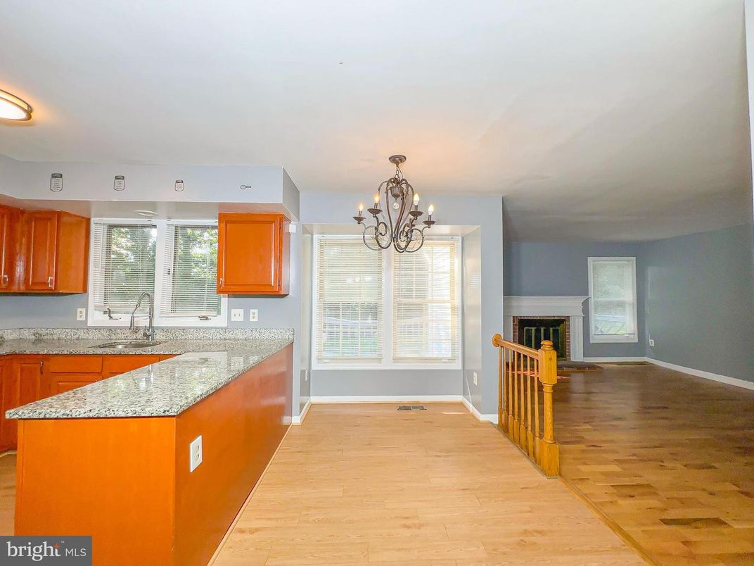 Chandelier, Interior, Kitchen, Wood Texture Flooring